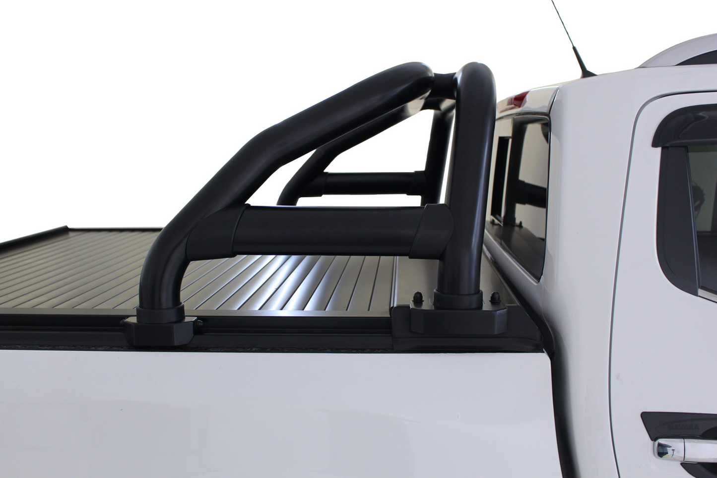 ARTAV - SECURI LID SPORTS BAR BLACK FOR USE ON NISSAN NAVARA DOUBLE CAB MODEL - BS-170061-SEC218