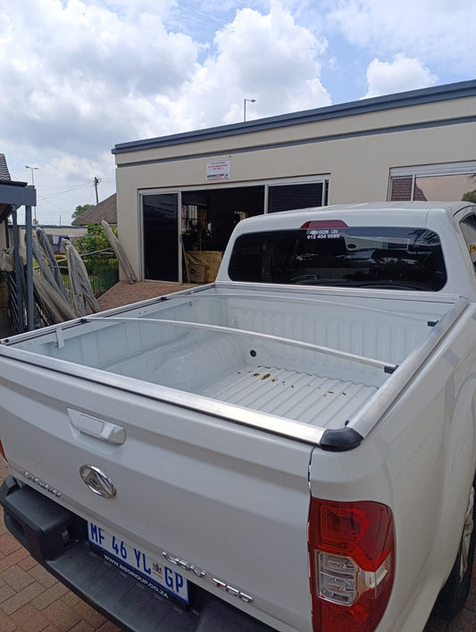 LDV T60 Clip-on Tonneau Cover
