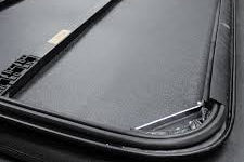 Trifold Hard Lockable Bakkie Tonneau Covers GWM P Series
