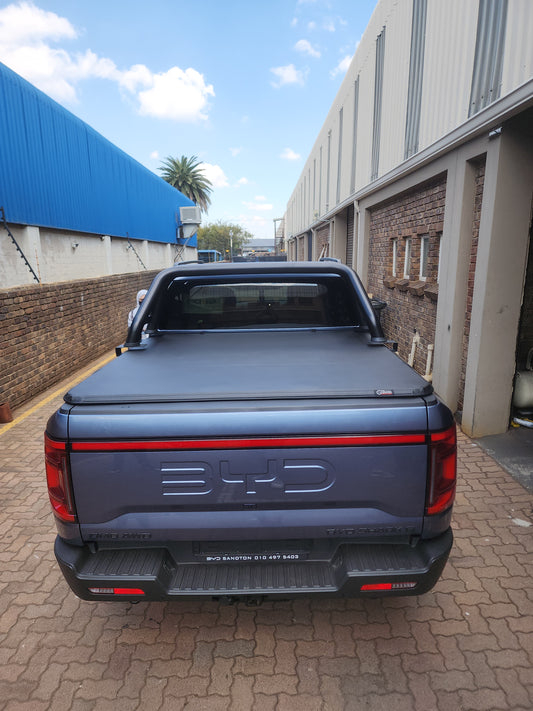 Trifold Hard Lockable Cover BYD