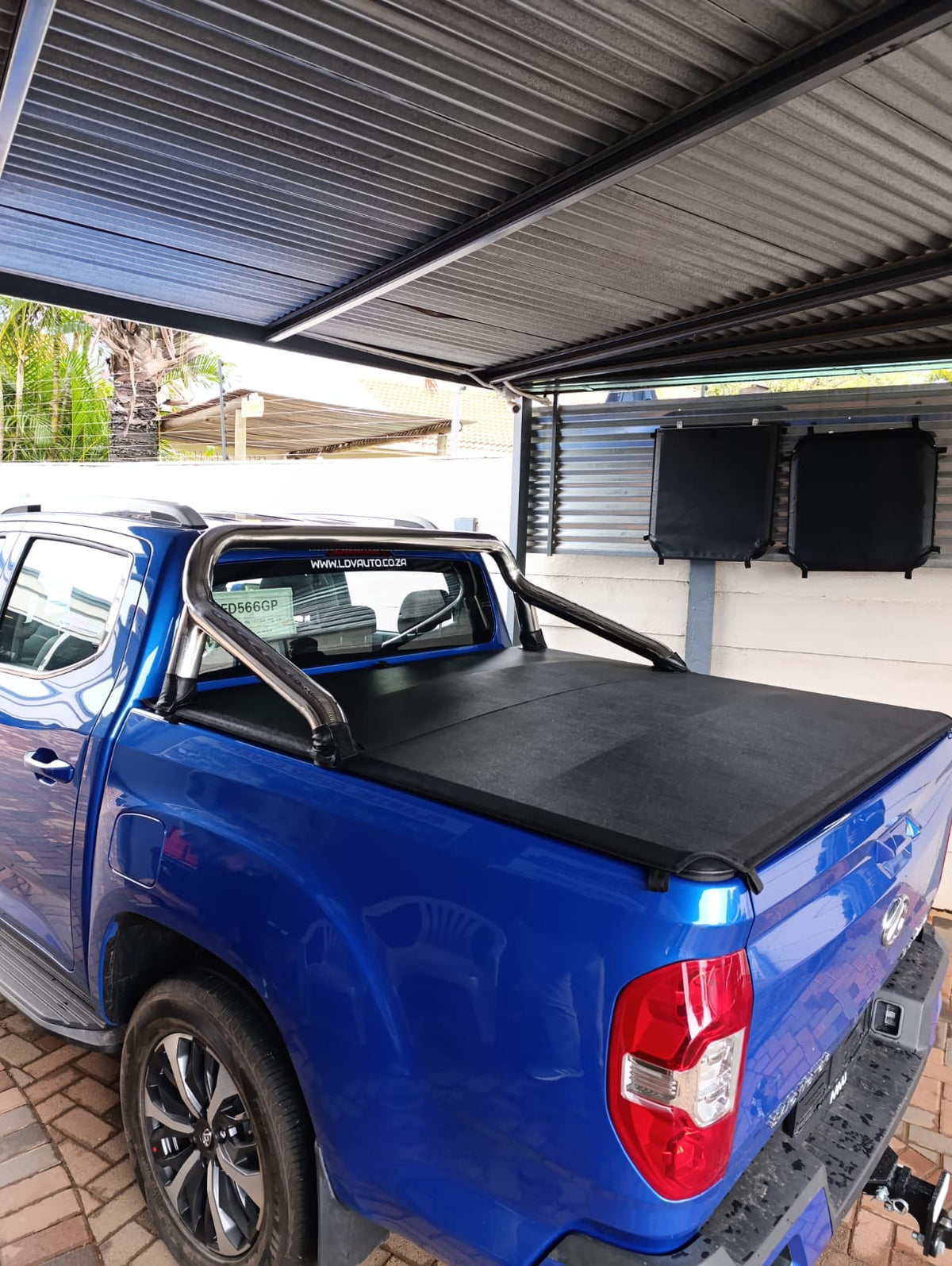 LDV T60 Clip-on Tonneau Cover